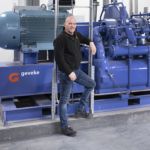 "We waren tevreden over onderhoud en service van Geveke. Maar bij een installatie in een nieuw pand gaat het ook om het advies, het projectmanagement en natuurlijk de prijs. Bij Geveke klopte vooraf het hele verhaal”. 